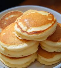 Panqueques Japoneses Esponjosos: La Receta Definitiva 2 Panqueques Japoneses Esponjosos: Descubre nuestra receta detallada para crear este postre ligero y aireado, perfecto para cualquier ocasión especial.