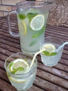 Cómo hacer bebidas sanas y refrescantes en casa este verano 2 Cómo hacer bebidas sanas y refrescantes en casa este verano