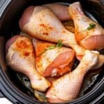 Pon muslos de pollo crudos en una olla de cocción lenta con estos 3 ingredientes 7 Pon muslos de pollo crudos en una olla de cocción lenta con estos 3 ingredientes