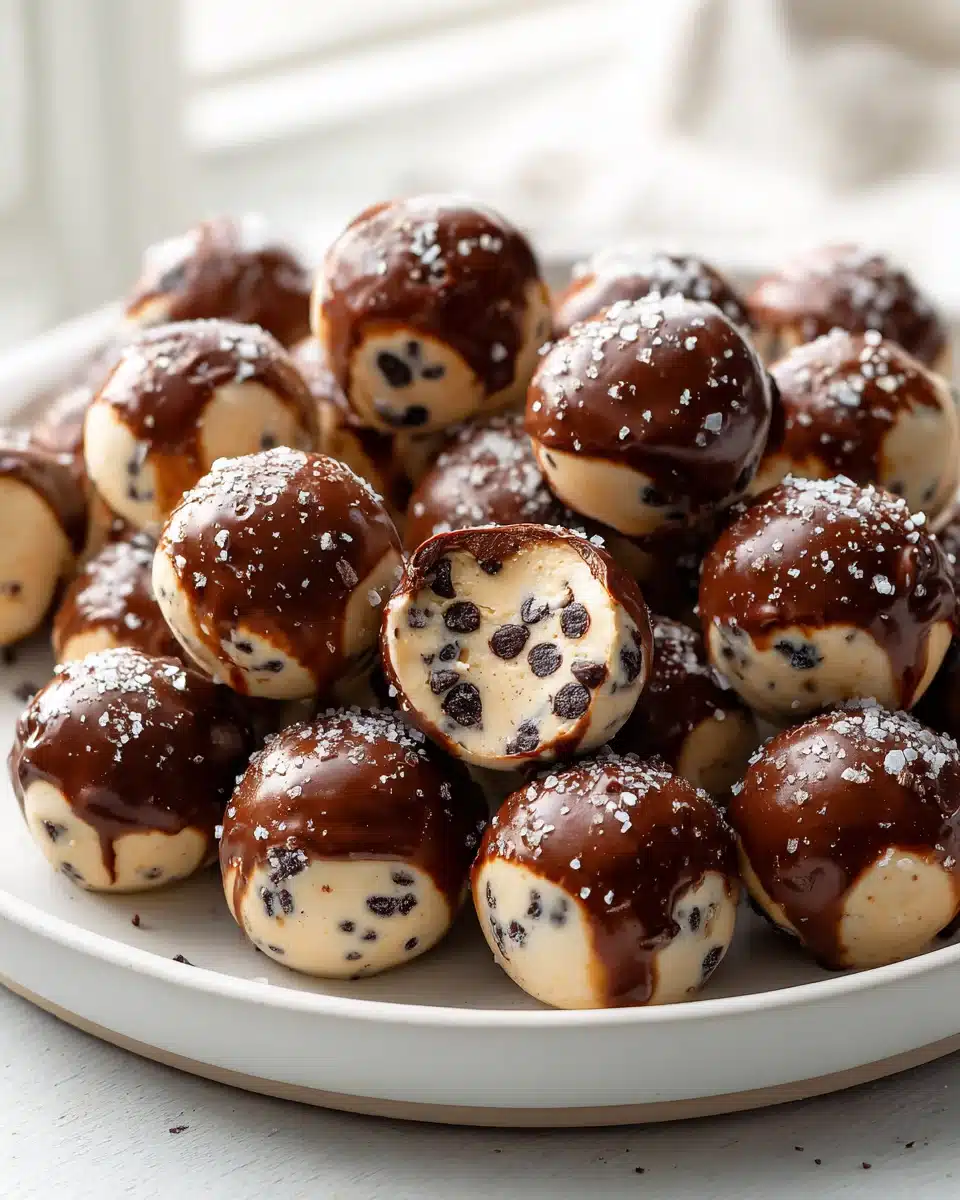 Cookie Dough Frozen Yogurt Bites: Lecker & leicht selbstgemacht 5 Cookie Dough Frozen Yogurt Bites: Lecker & leicht selbstgemacht